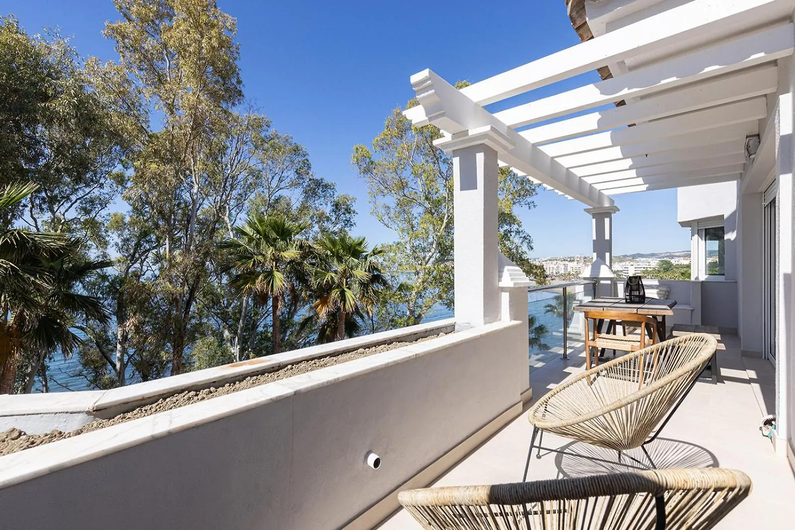 Apartment Penthouse Amaryllis - Gerenoveerd Appartement Direct Aan Zee Estepona Spanien