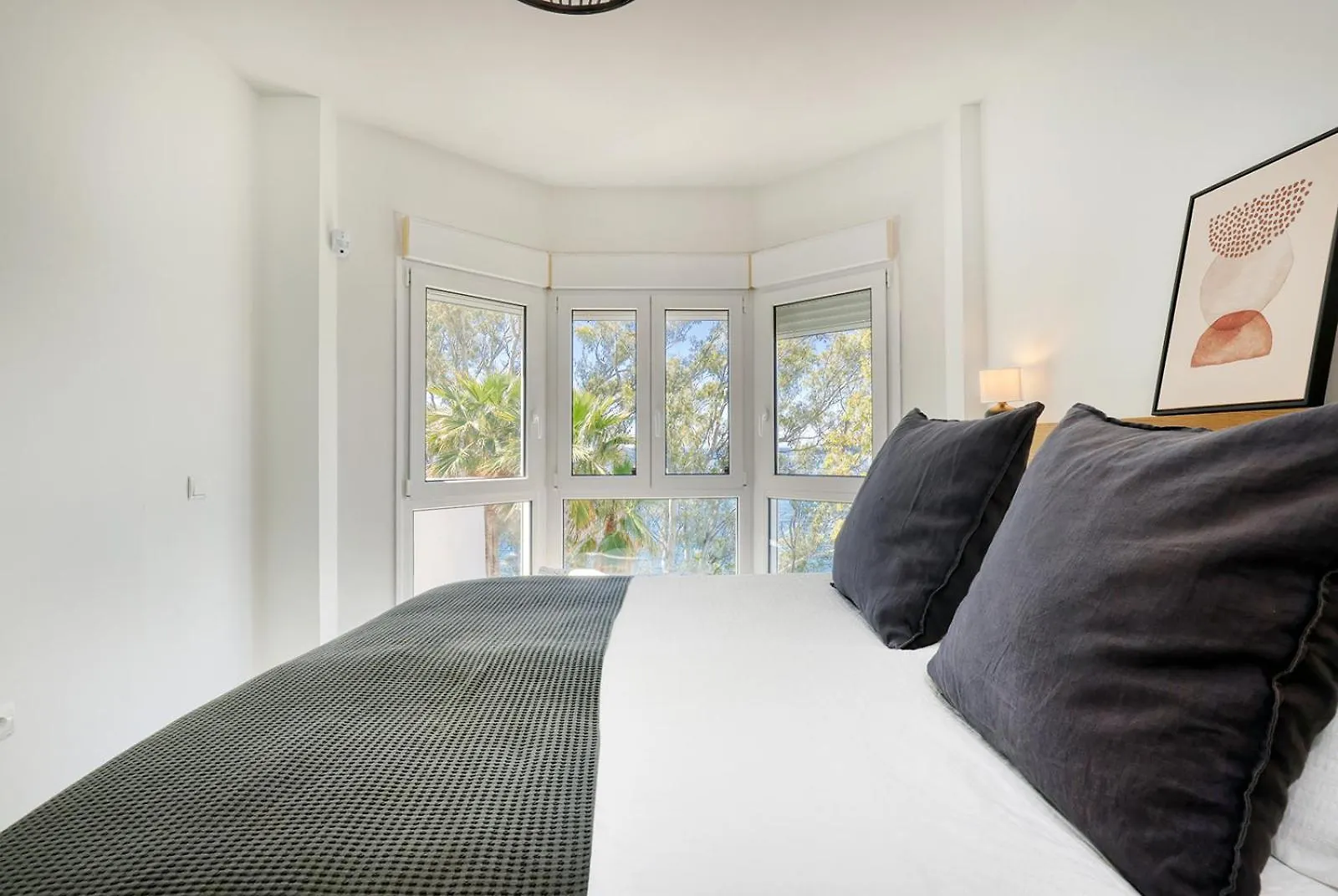 Penthouse Amaryllis - Gerenoveerd Appartement Direct Aan Zee Estepona Apartment