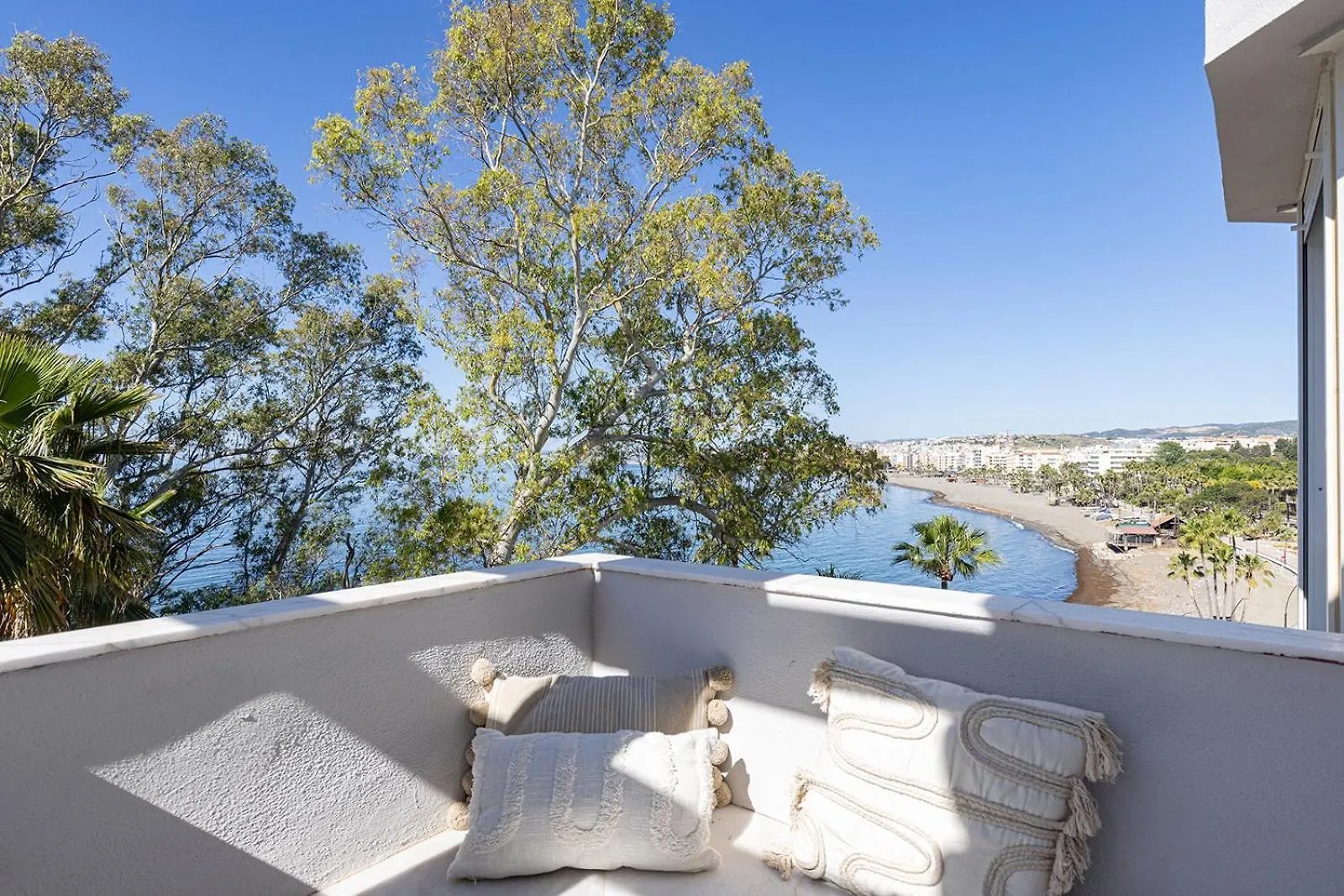 Penthouse Amaryllis - Gerenoveerd Appartement Direct Aan Zee Estepona